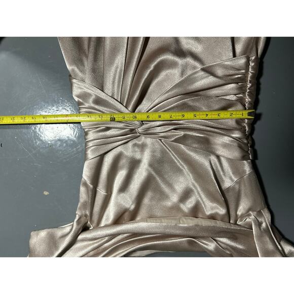 AIDAN MATTOX STRETCH MIKADO MIDI off shoulder beige setting formal dress Sz 8 - Picture 9 of 13